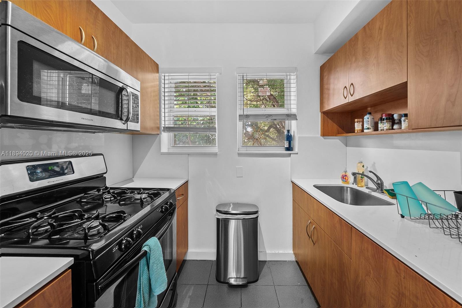 WESTGATE RESIDENCE CONDO - Residential