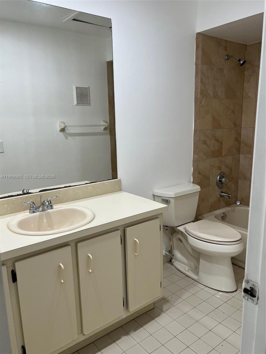 CARMEL LAKES CONDO NO 4 - Residential Lease