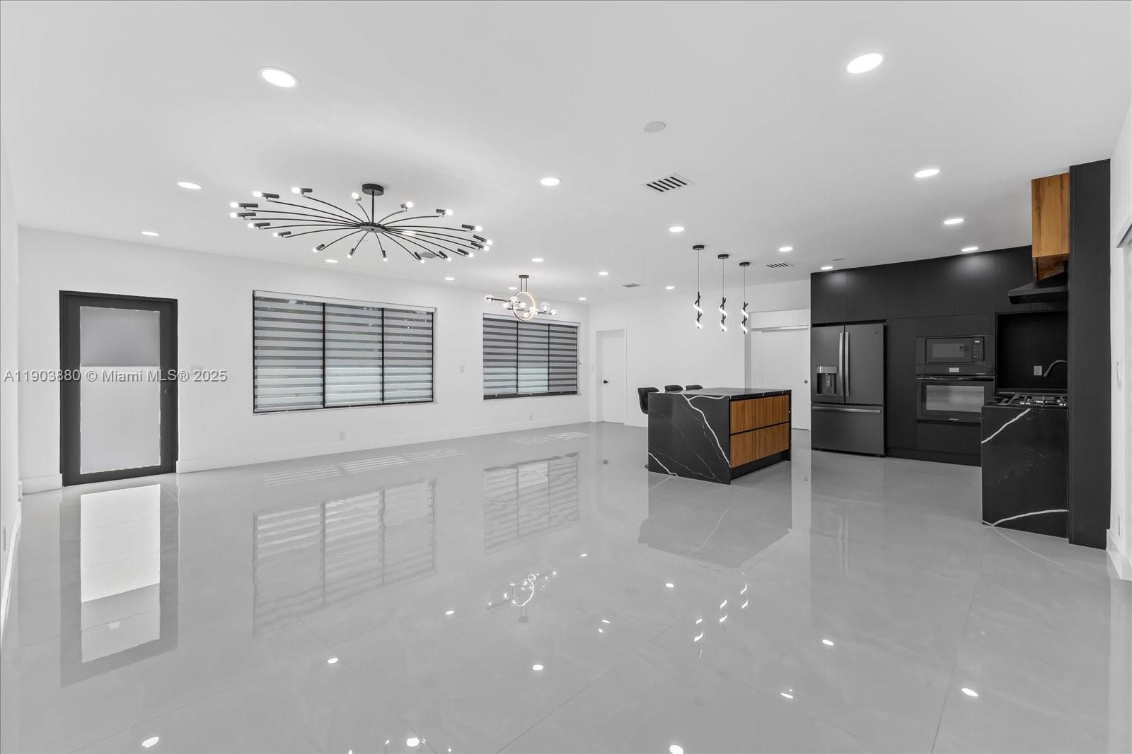 GREYKNOLL ESTATES - Residential