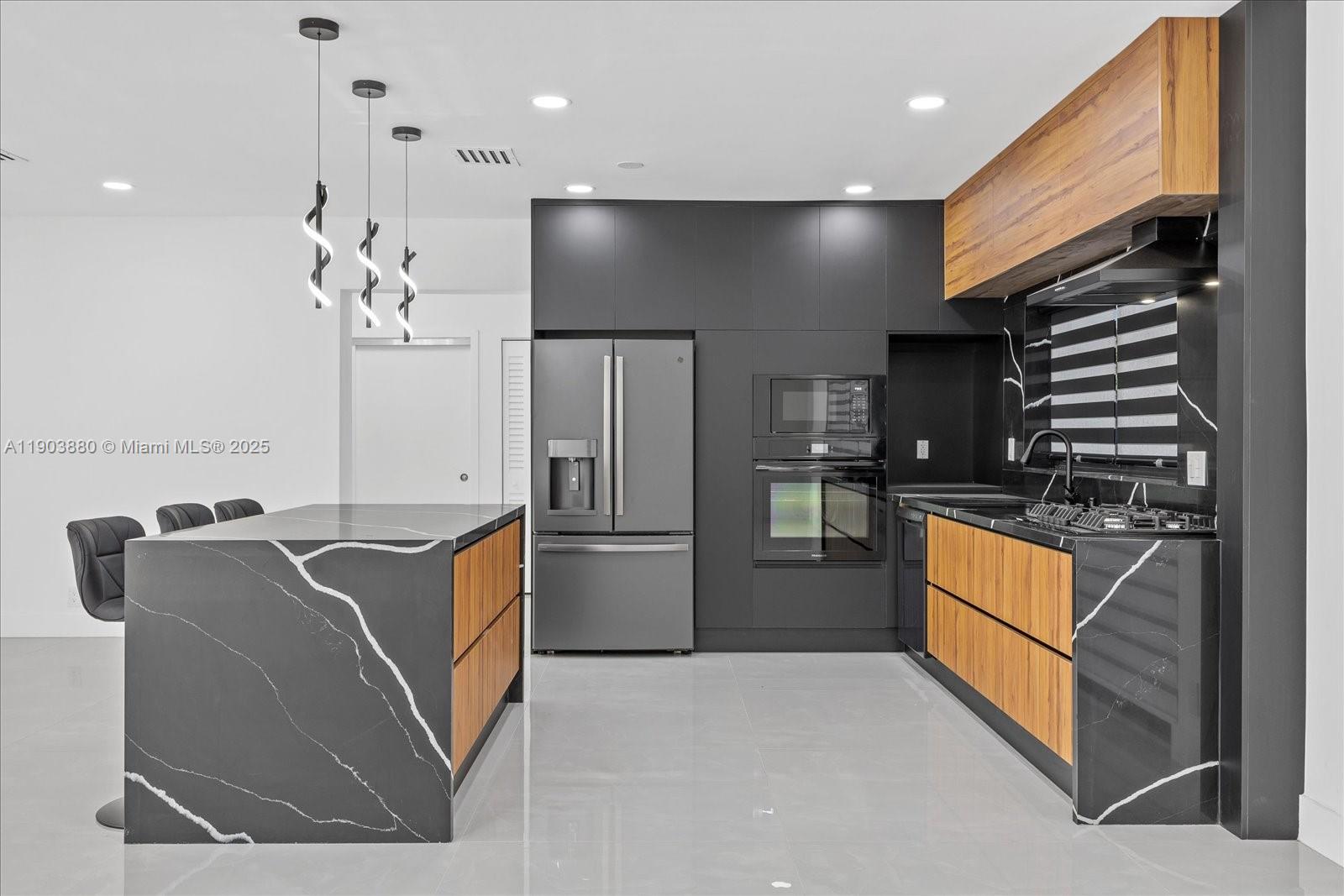 GREYKNOLL ESTATES - Residential