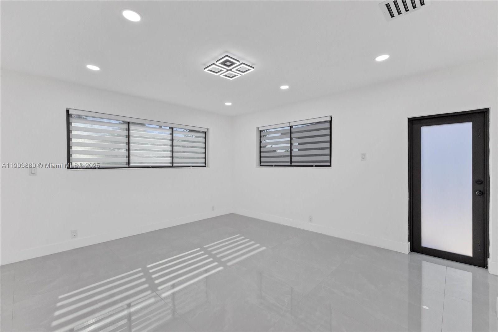 GREYKNOLL ESTATES - Residential