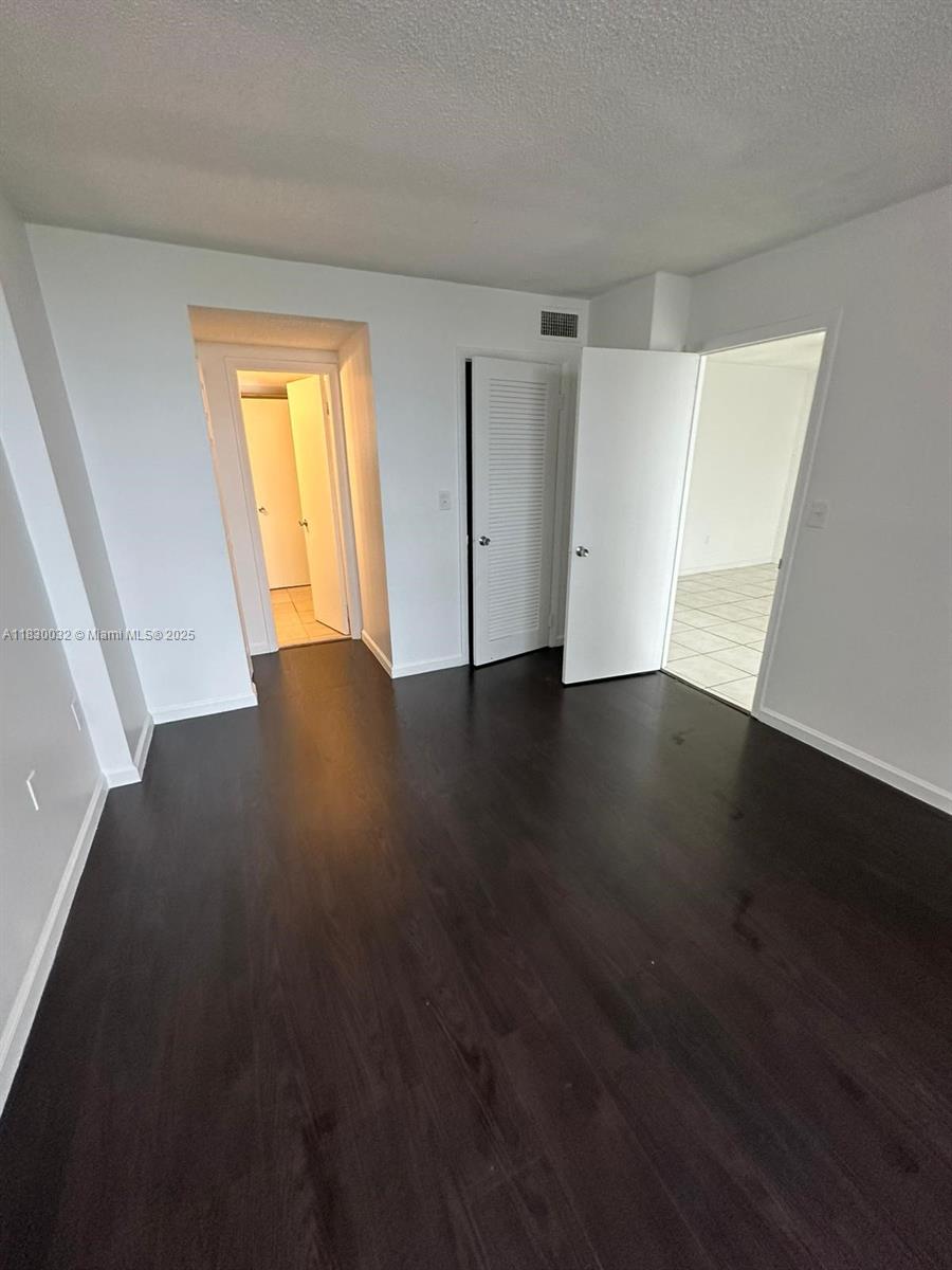 PARKWAY TOWERS BLDG 1 CON - Residential