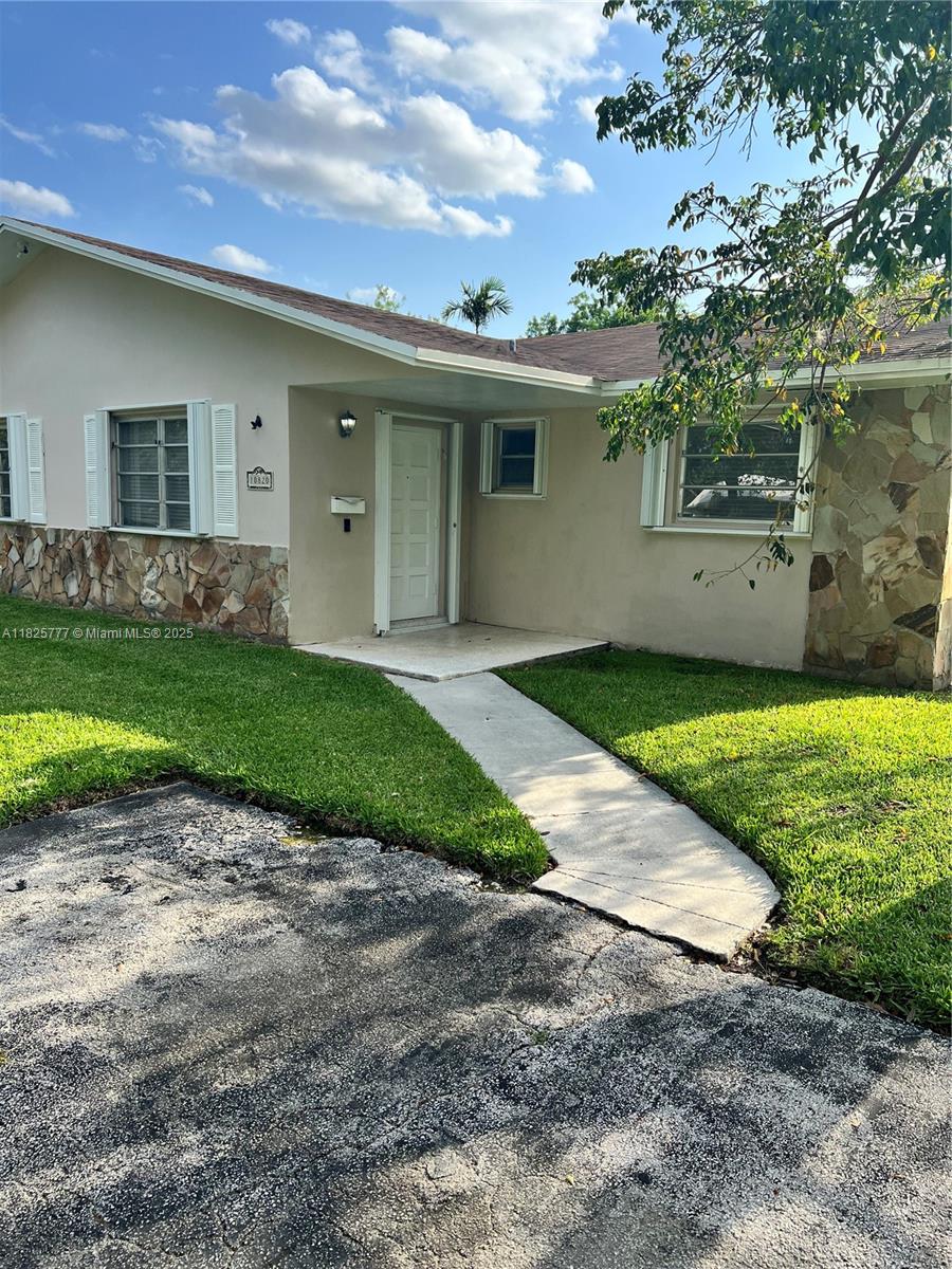 Well maintained 3-bedroom, 2-bath duplex located in one of Miami-Dade county's most desirable neighborhoods! Perfectly positioned near top-rated schools, US1, and popular shopping centers, this home offers convenience and comfort. Inside, you'll find a generous layout and a well-appointed kitchen, and inviting living space perfect for relaxing. Situated on a cul-de-sac and has a spacious yard with mature trees.