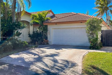 Photo of 11262 NW 59th Ter, Doral, FL 33178 (MLS # A11981103)