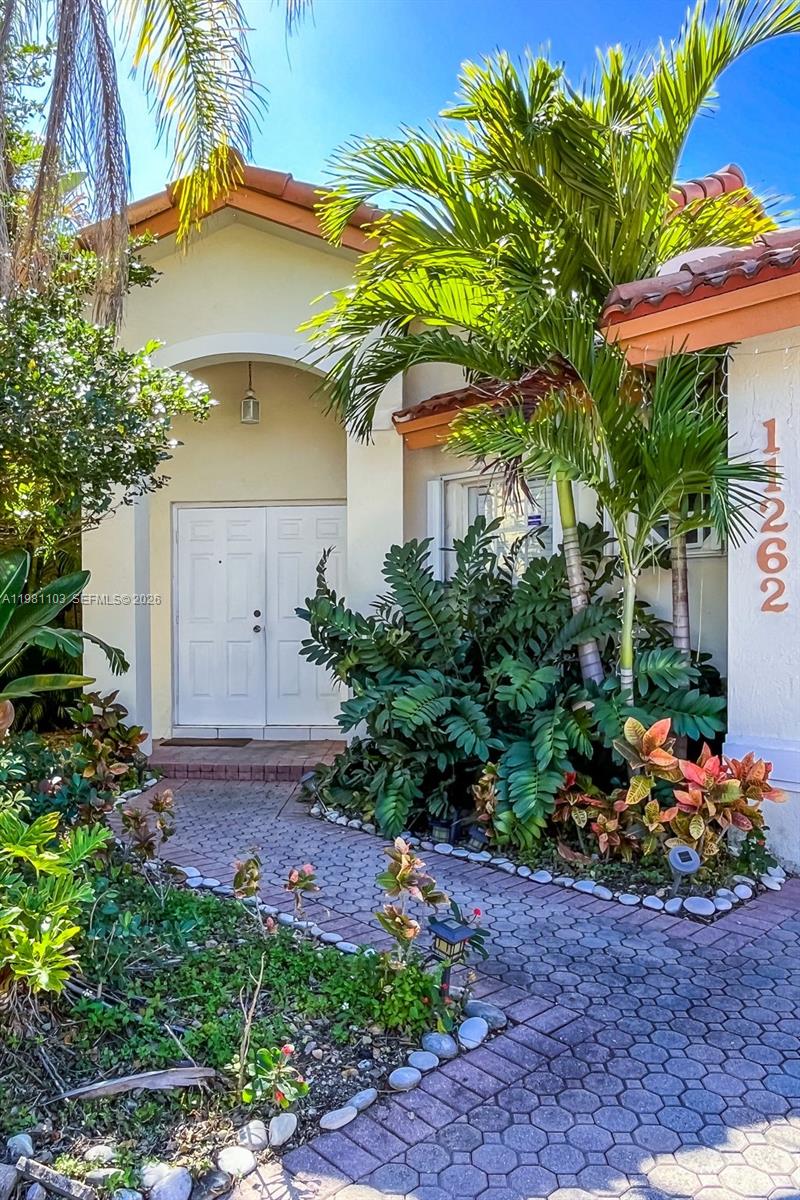 DORAL ISLES CAYMAN - Residential