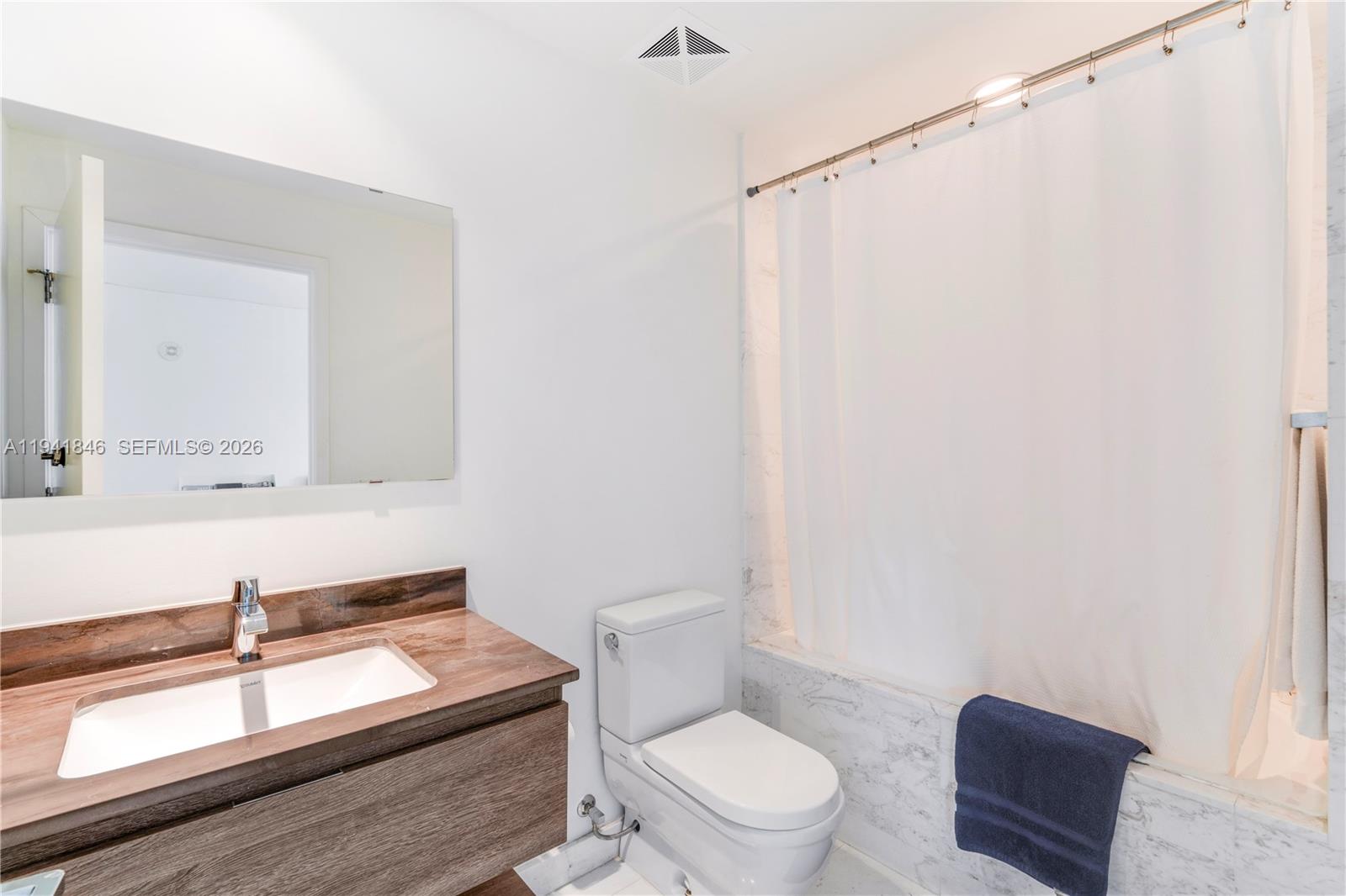 OCEANA KEY BISCAYNE CONDO - Residential