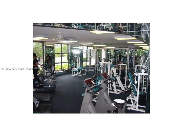 MYSTIC POINTE TOWER 600 C - Residential