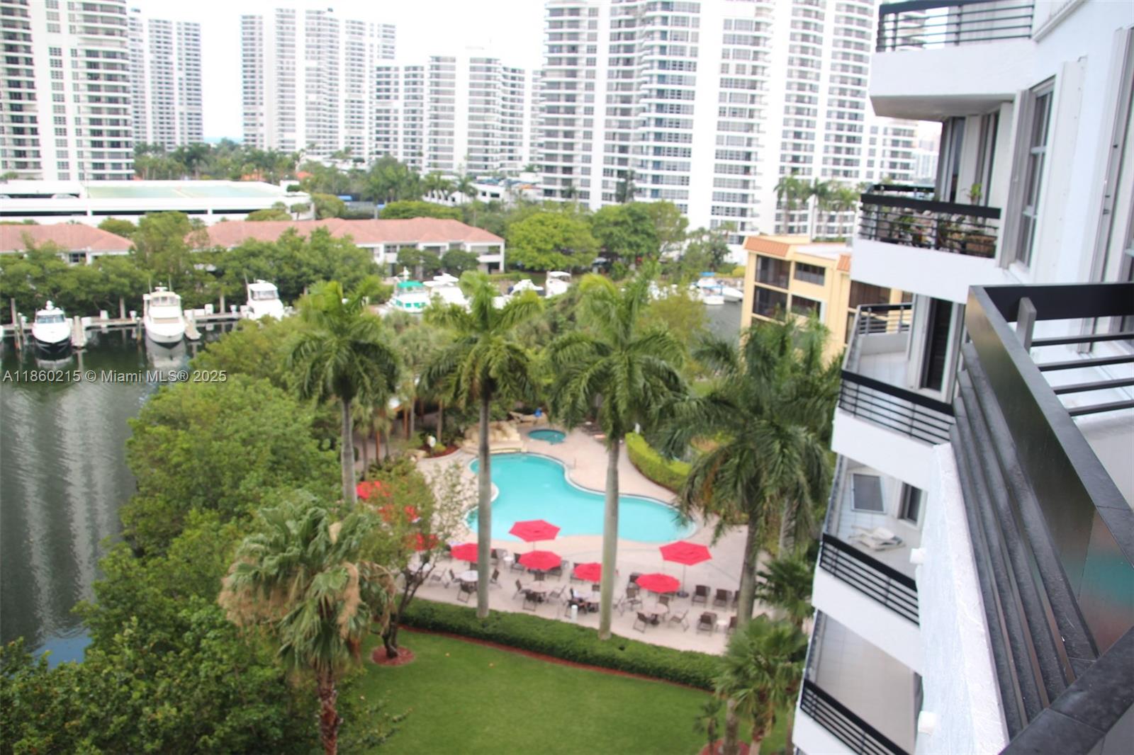 MYSTIC POINTE TOWER 600 C - Residential