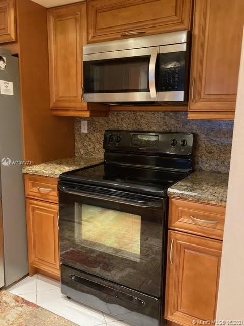 MAINLANDS OF TAMARAC LAKE - Residential