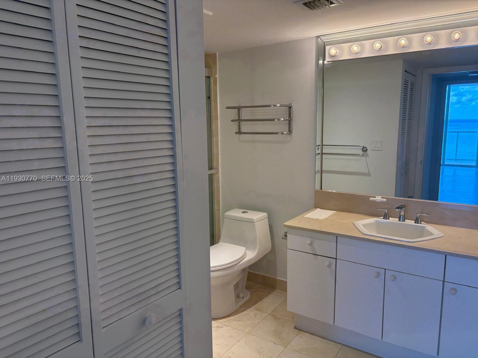 OCEAN 88 CONDOMINIUM - Residential