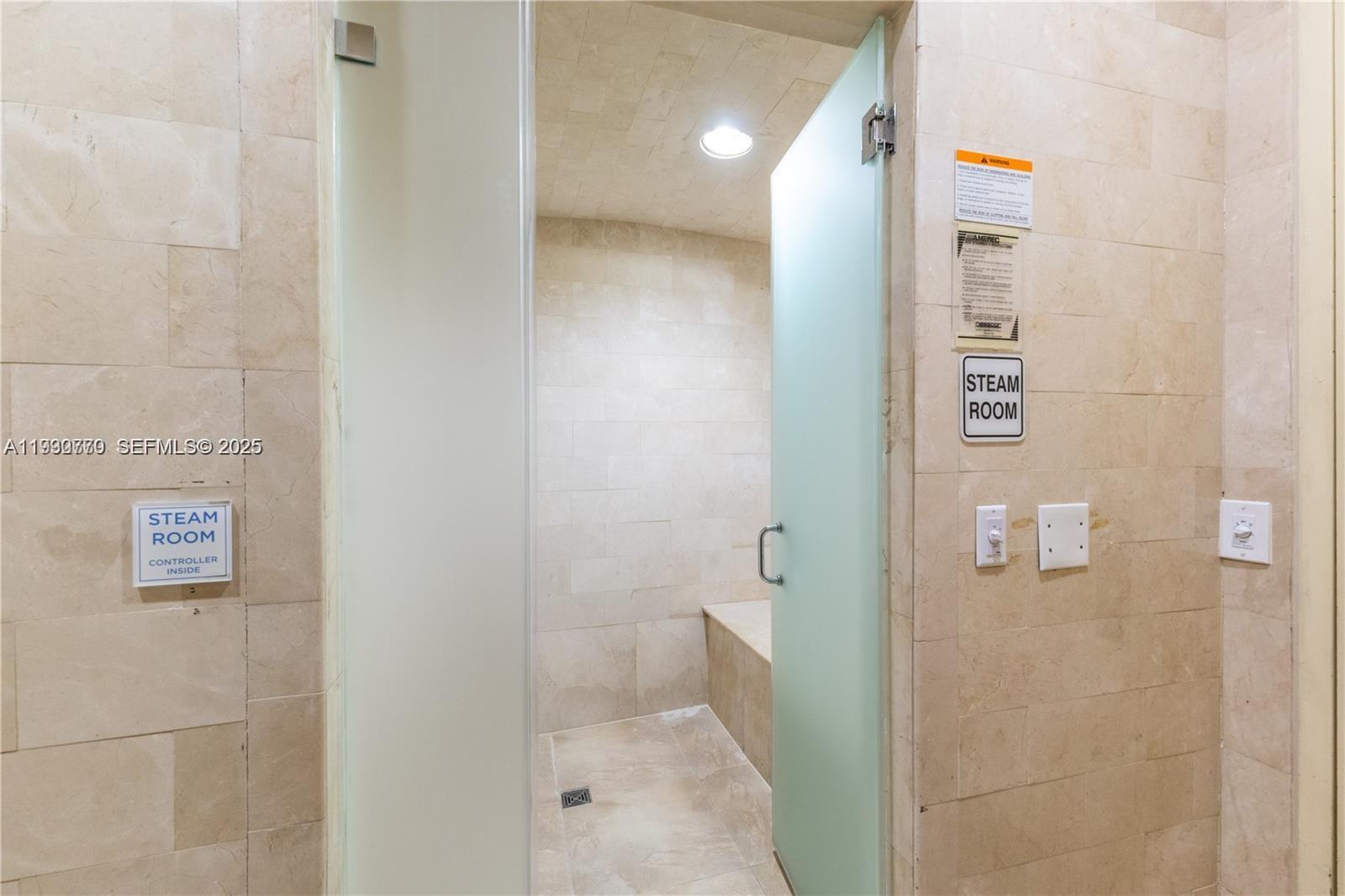 OCEAN 88 CONDOMINIUM - Residential