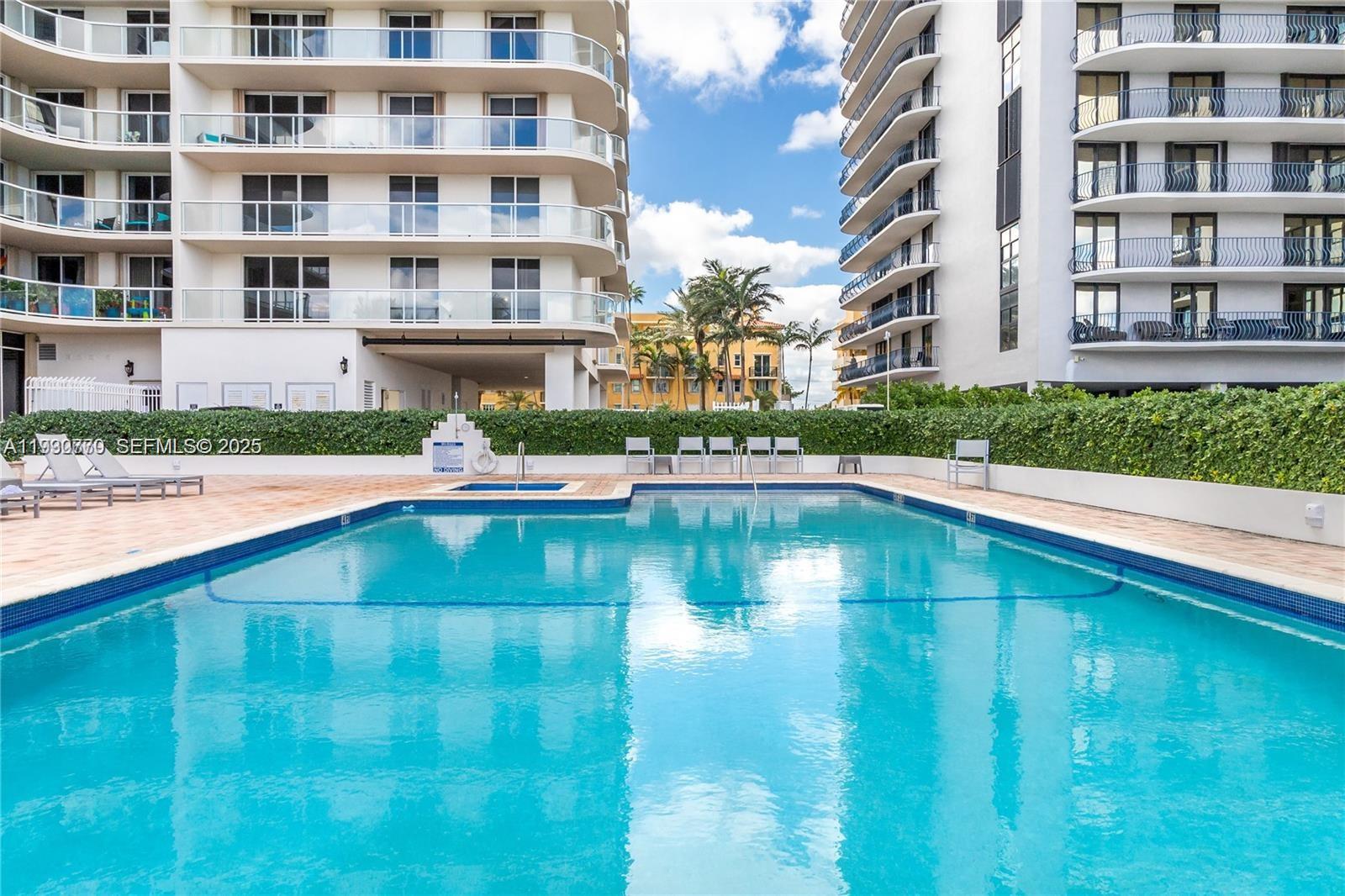 OCEAN 88 CONDOMINIUM - Residential