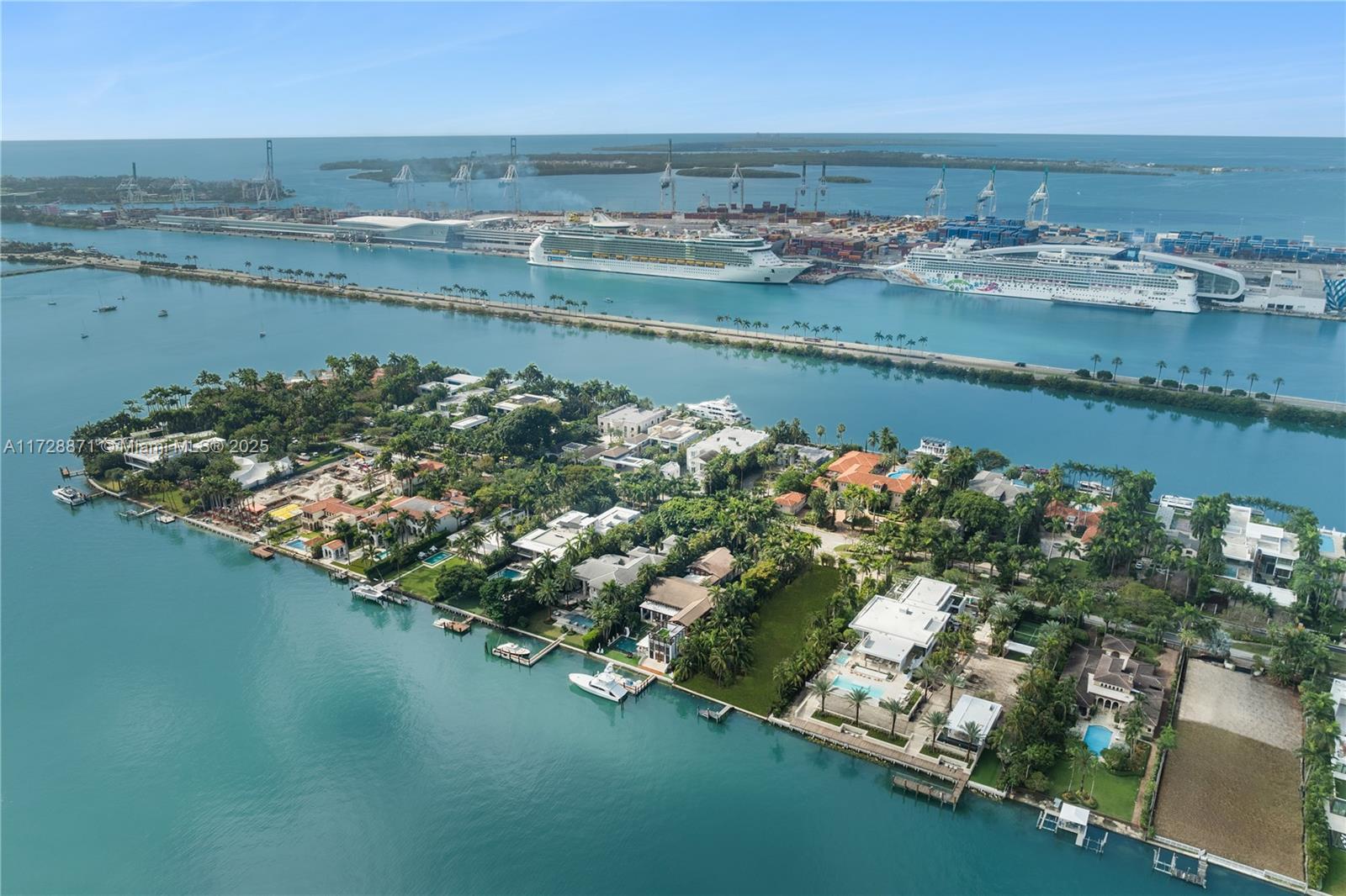 PALM ISLAND - Land