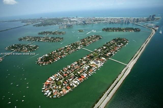 PALM ISLAND - Land