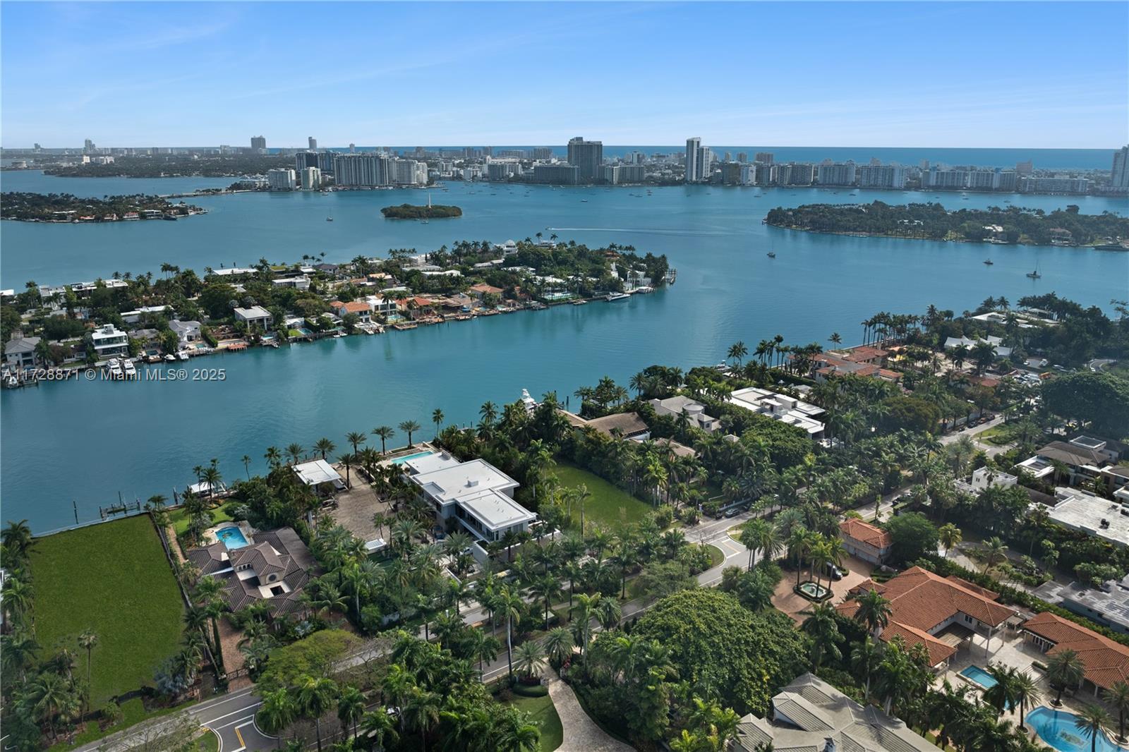 PALM ISLAND - Land