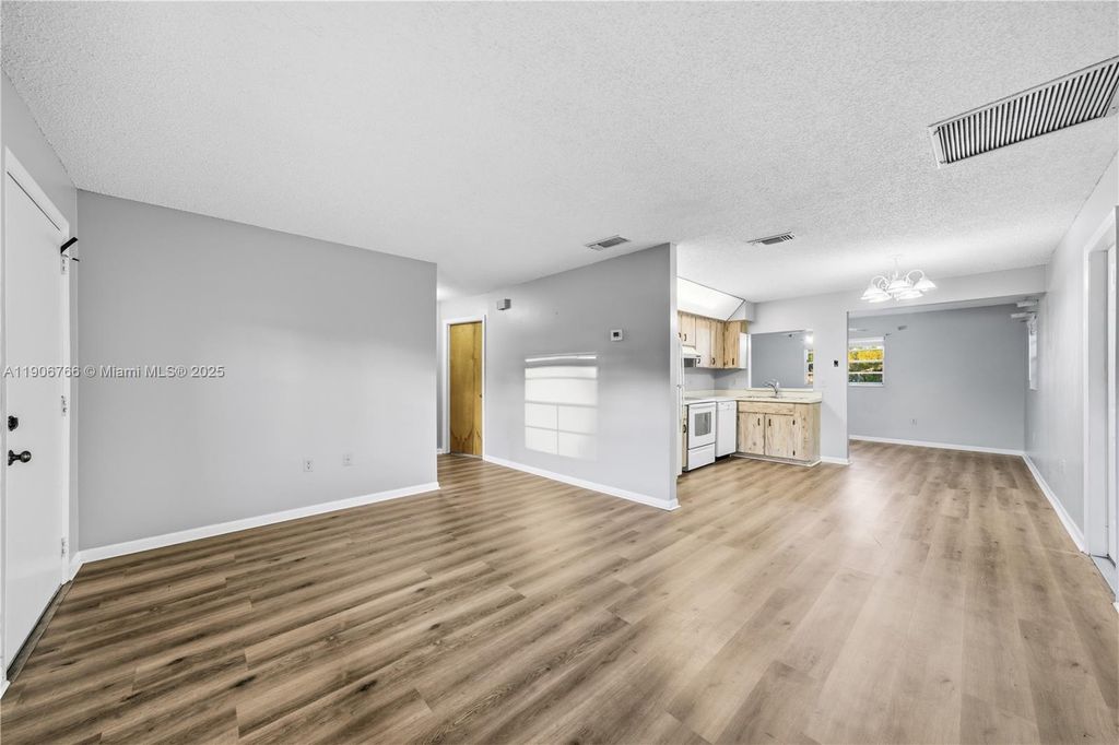 Photo of 55 Jasmine St, Lake Placid, FL 33852 (MLS # A11906766)