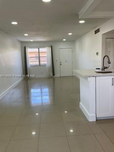 Rental Property at 1370 Ne 119th St 137020, Miami, Broward County, Florida - Bedrooms: 2 
Bathrooms: 2  - $2,200 MO.