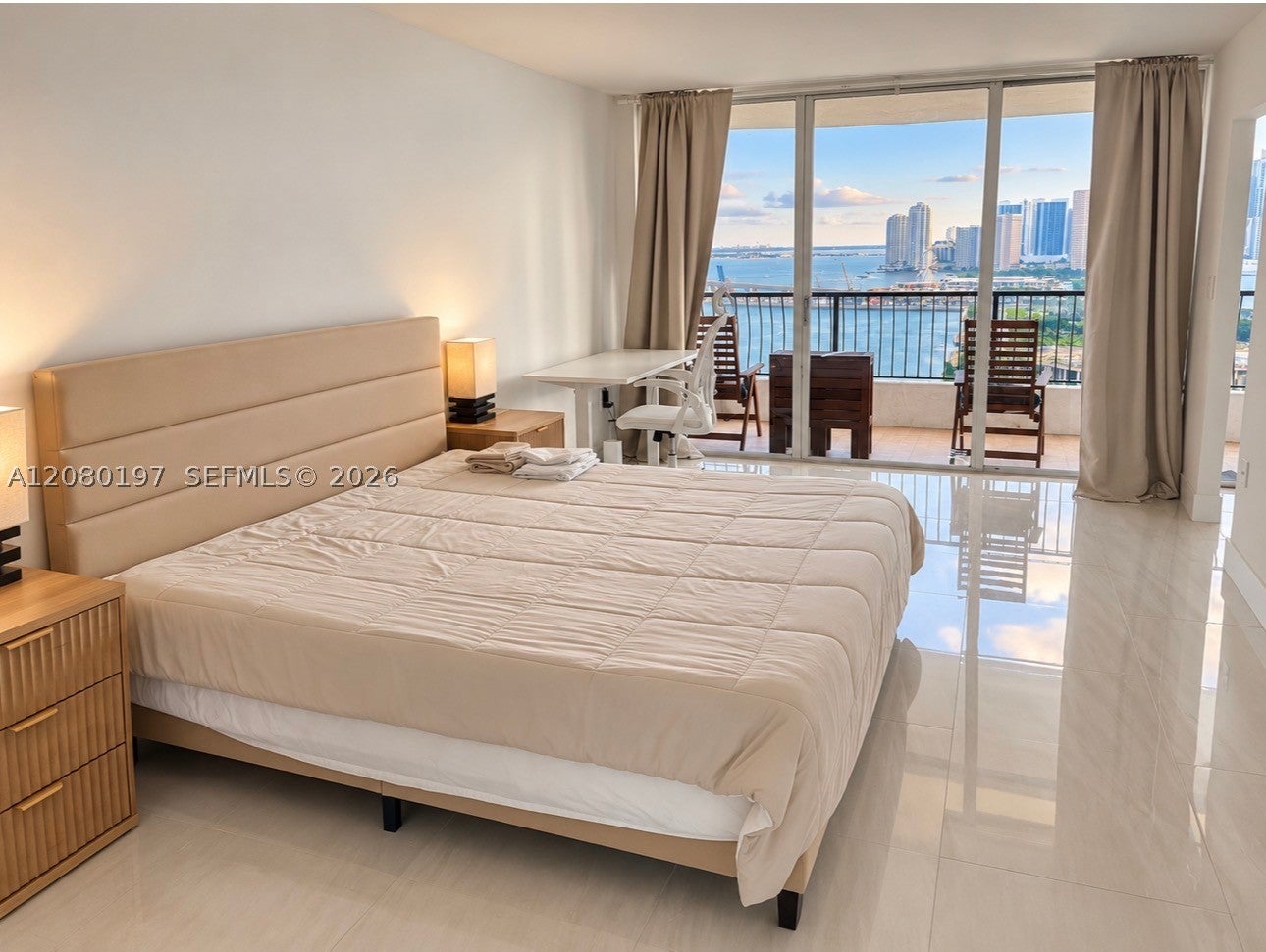 555 NE 15th St 27K