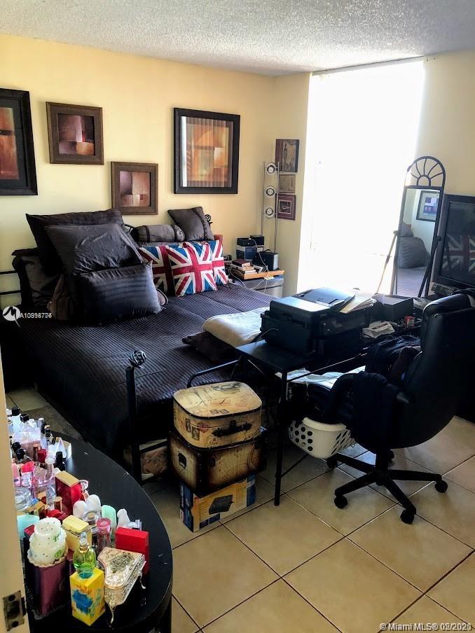 VECINO DEL MAR CONDO - Residential