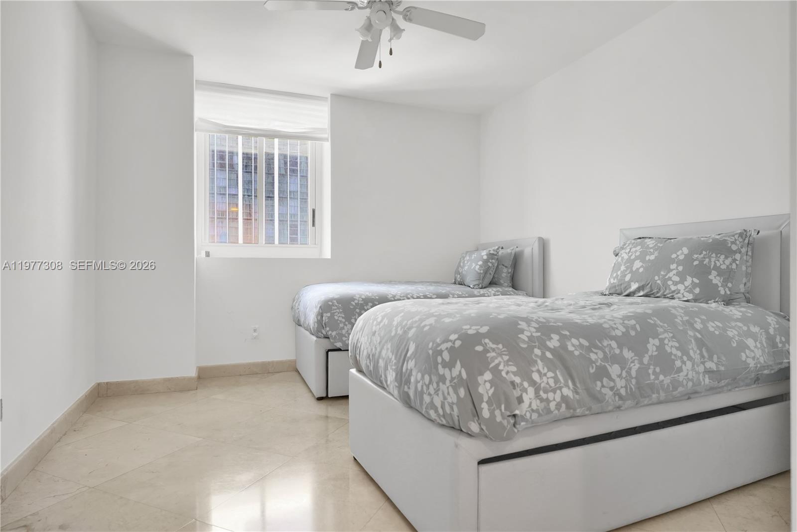 BLUE DIAMOND CONDO - Residential Lease