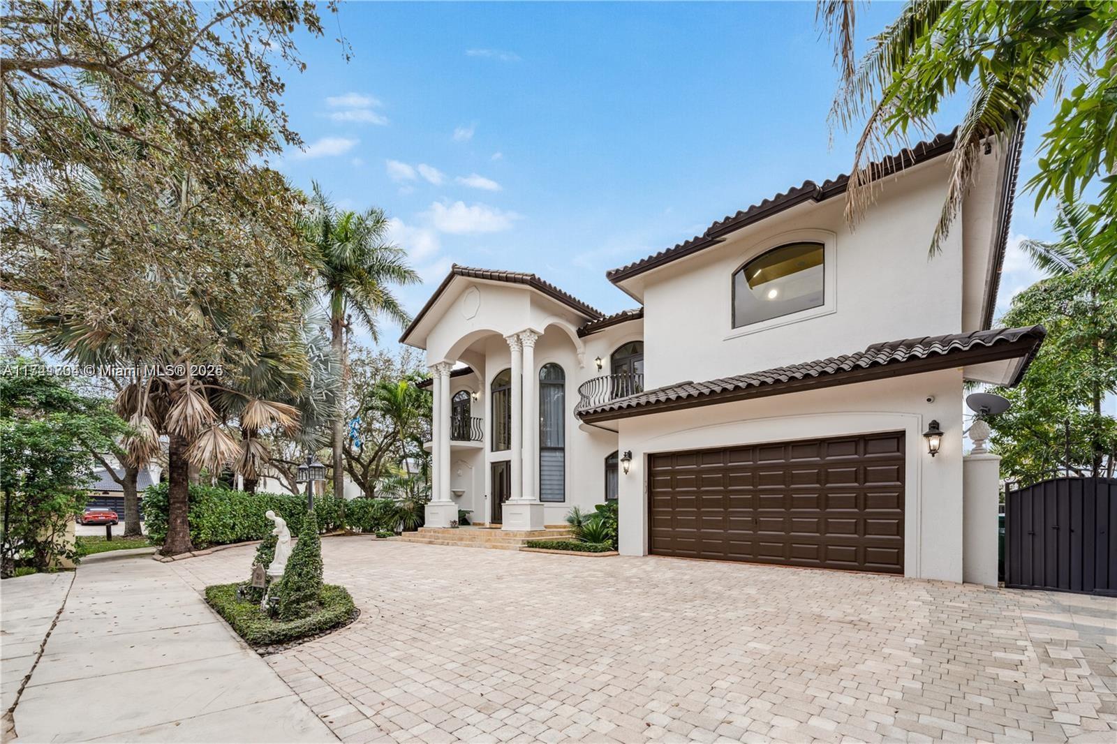 8200 NW 163rd St