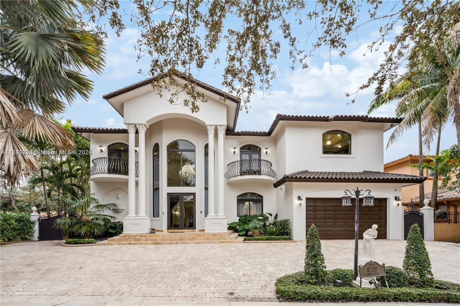 8200 NW 163rd St