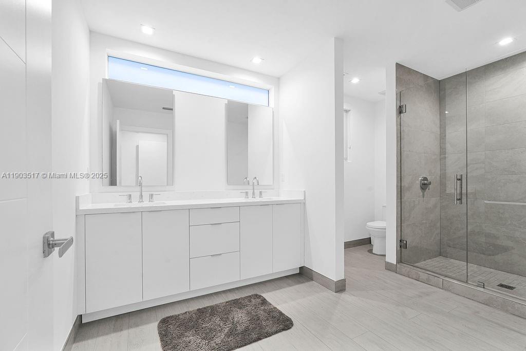 SEASIDE VILLAGE EAST COND - Residential