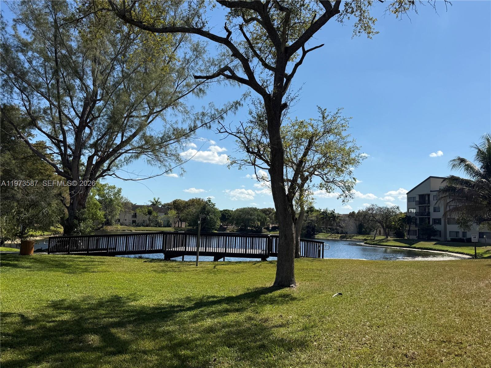 SEC 44 ATRIUMS AT SNAPPER - Residential