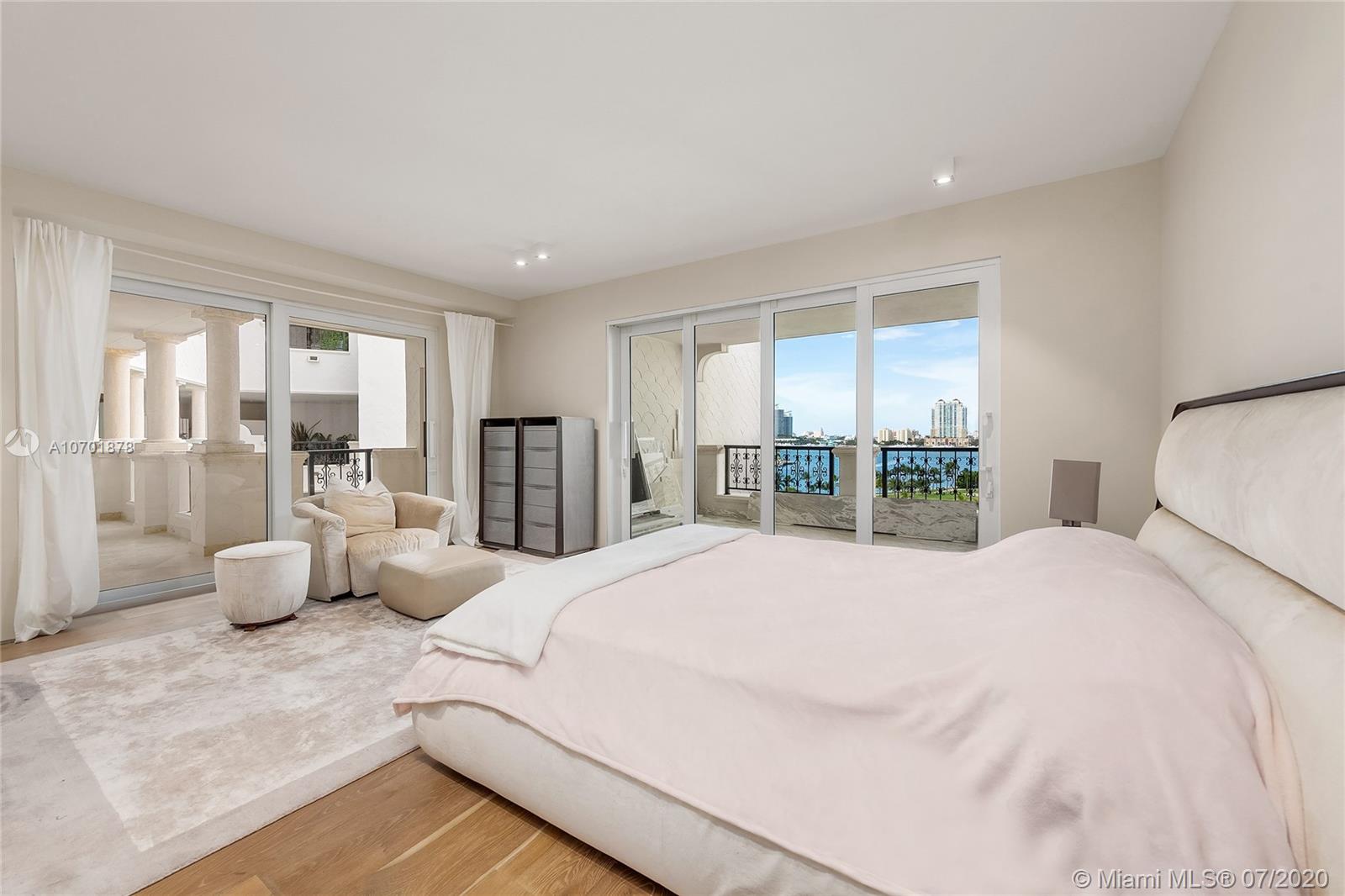 BAYVIEW FISHER ISL CONDO - Residential