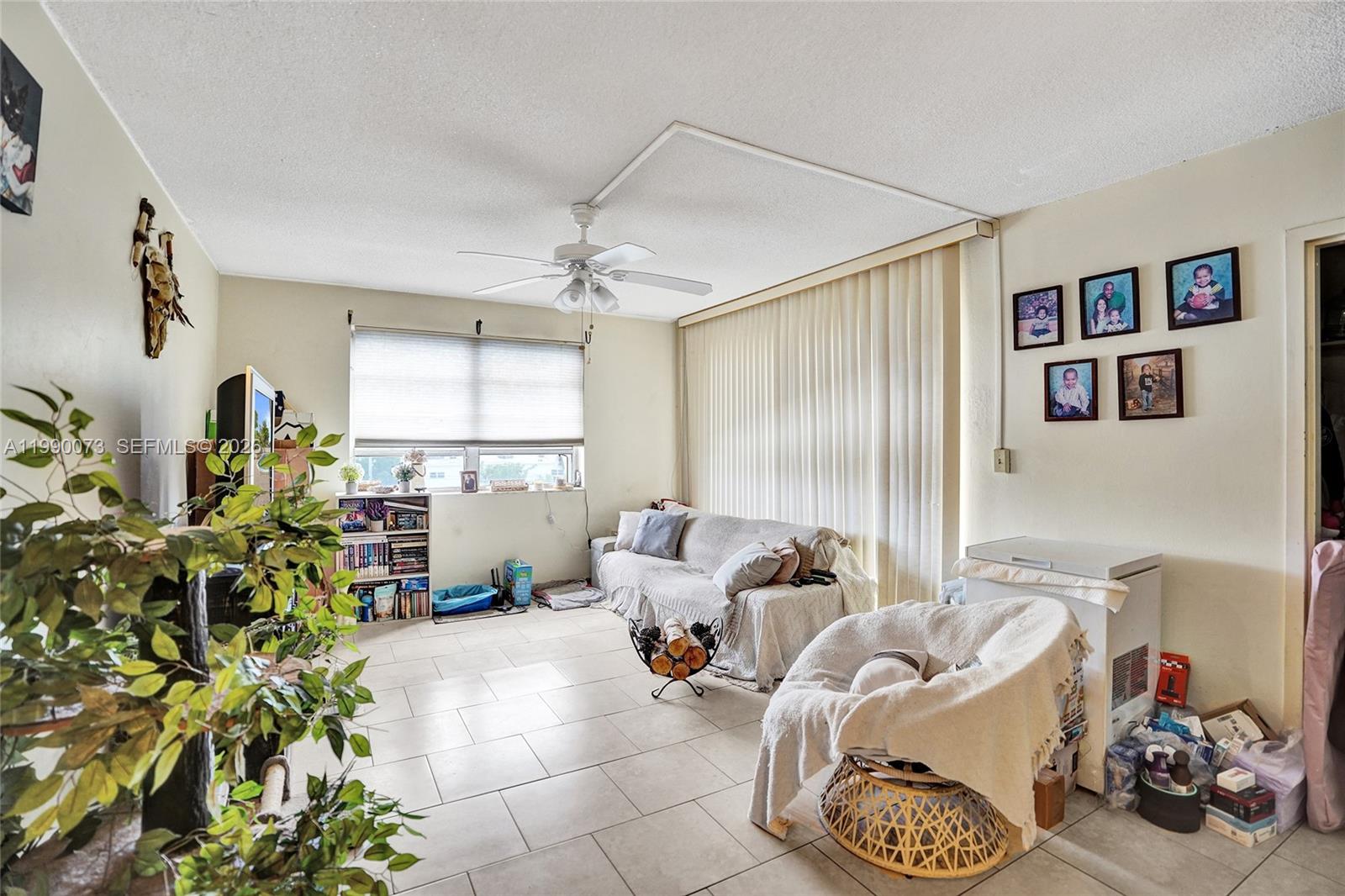 WINDWARD CONDO - Residential