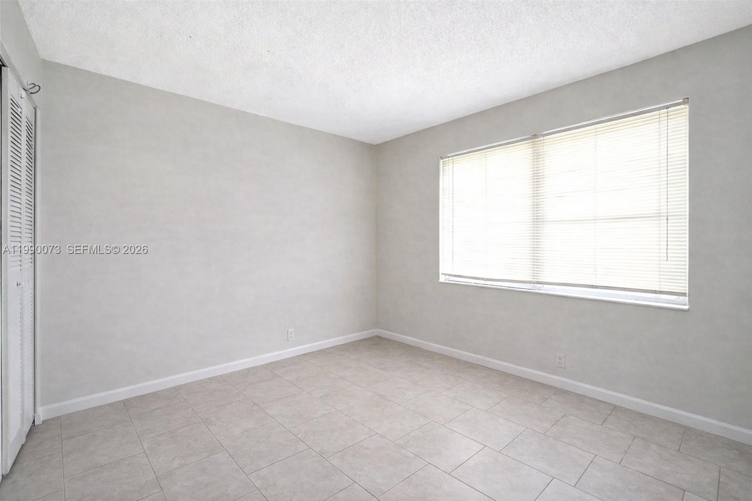 WINDWARD CONDO - Residential