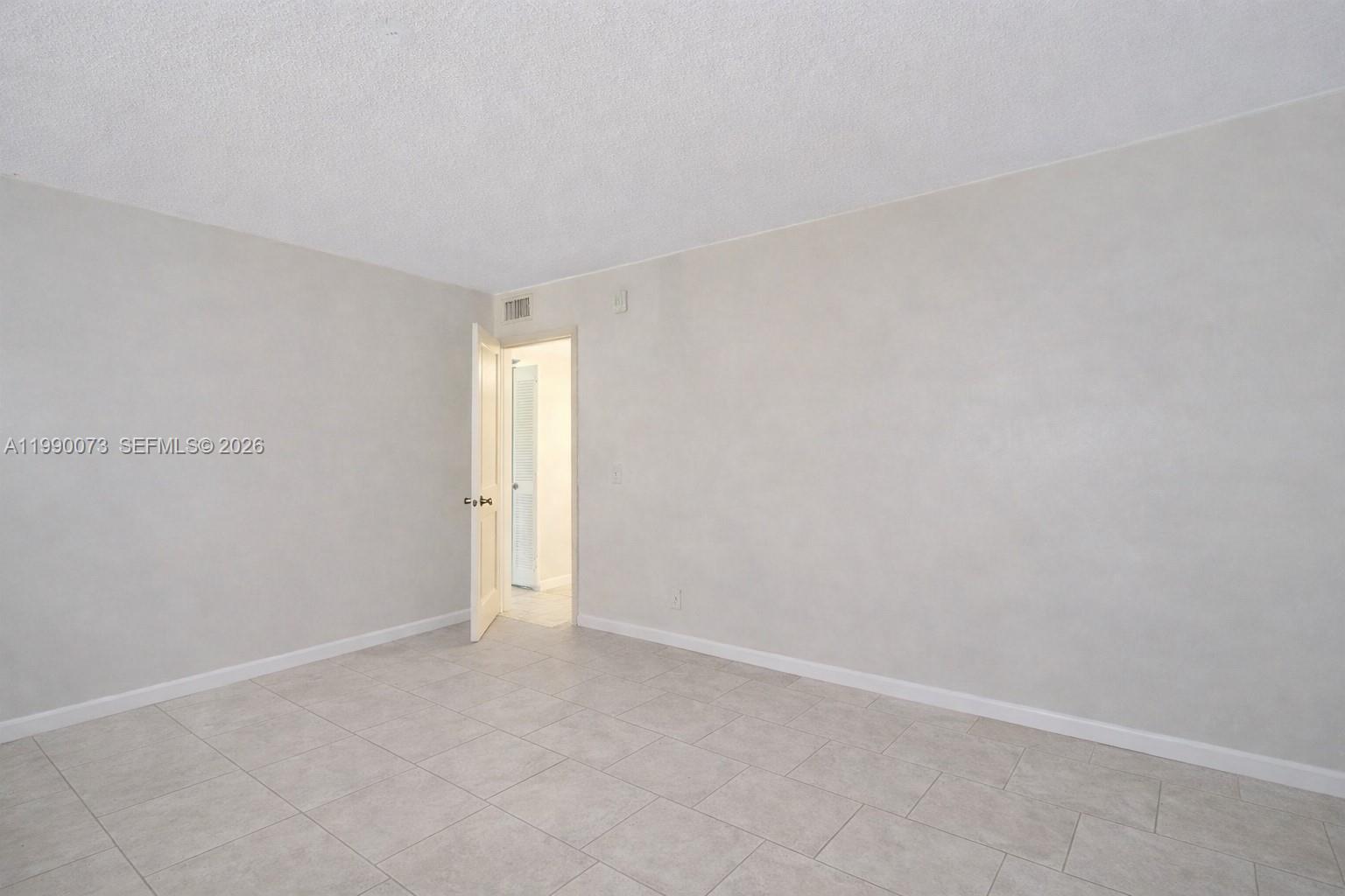 WINDWARD CONDO - Residential