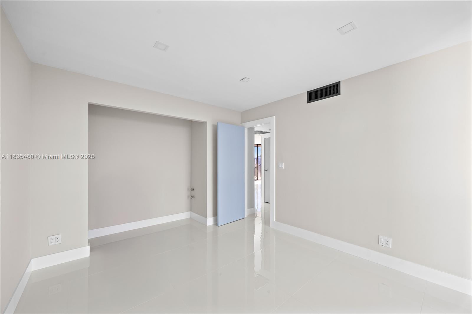 20335 W Country Club Dr 1509