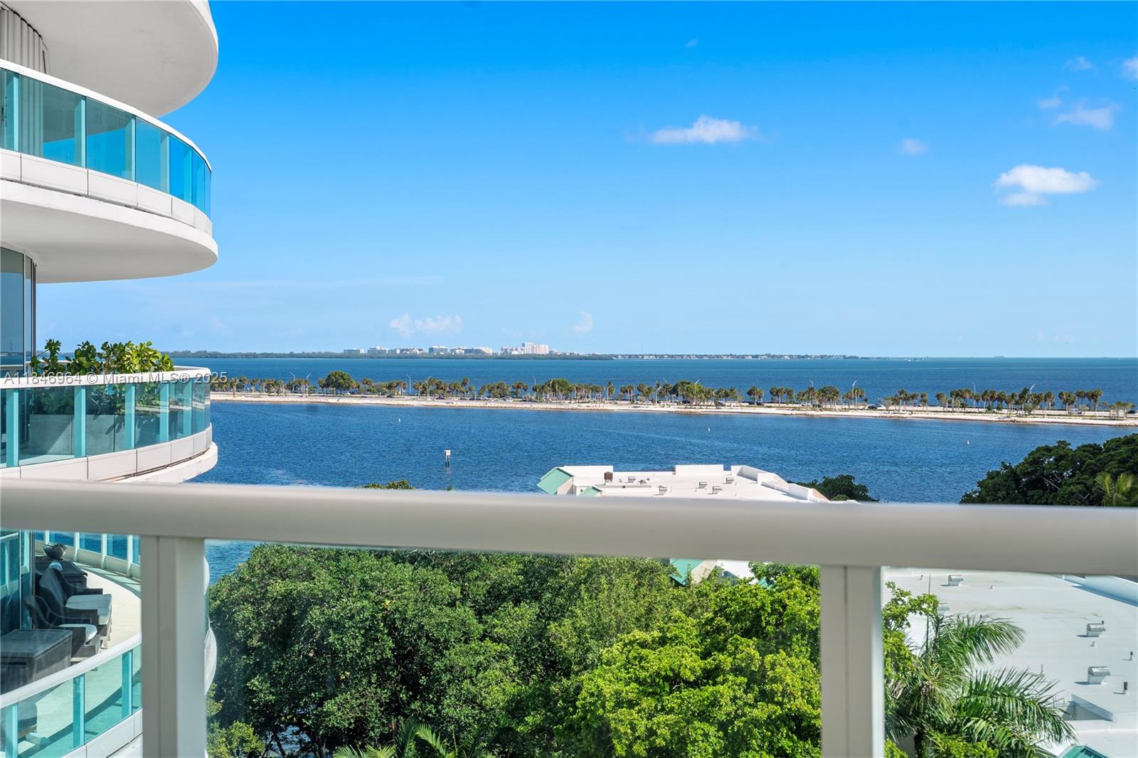 2127 Brickell Ave 1005