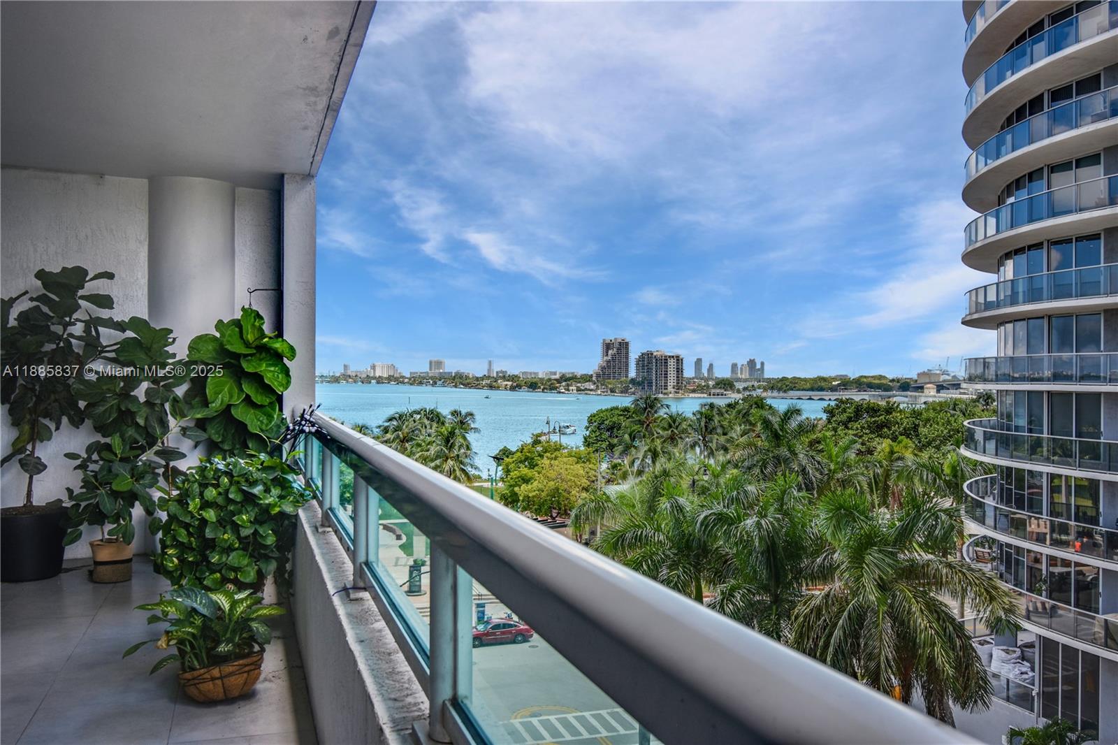 1800 CLUB CONDO - Residential