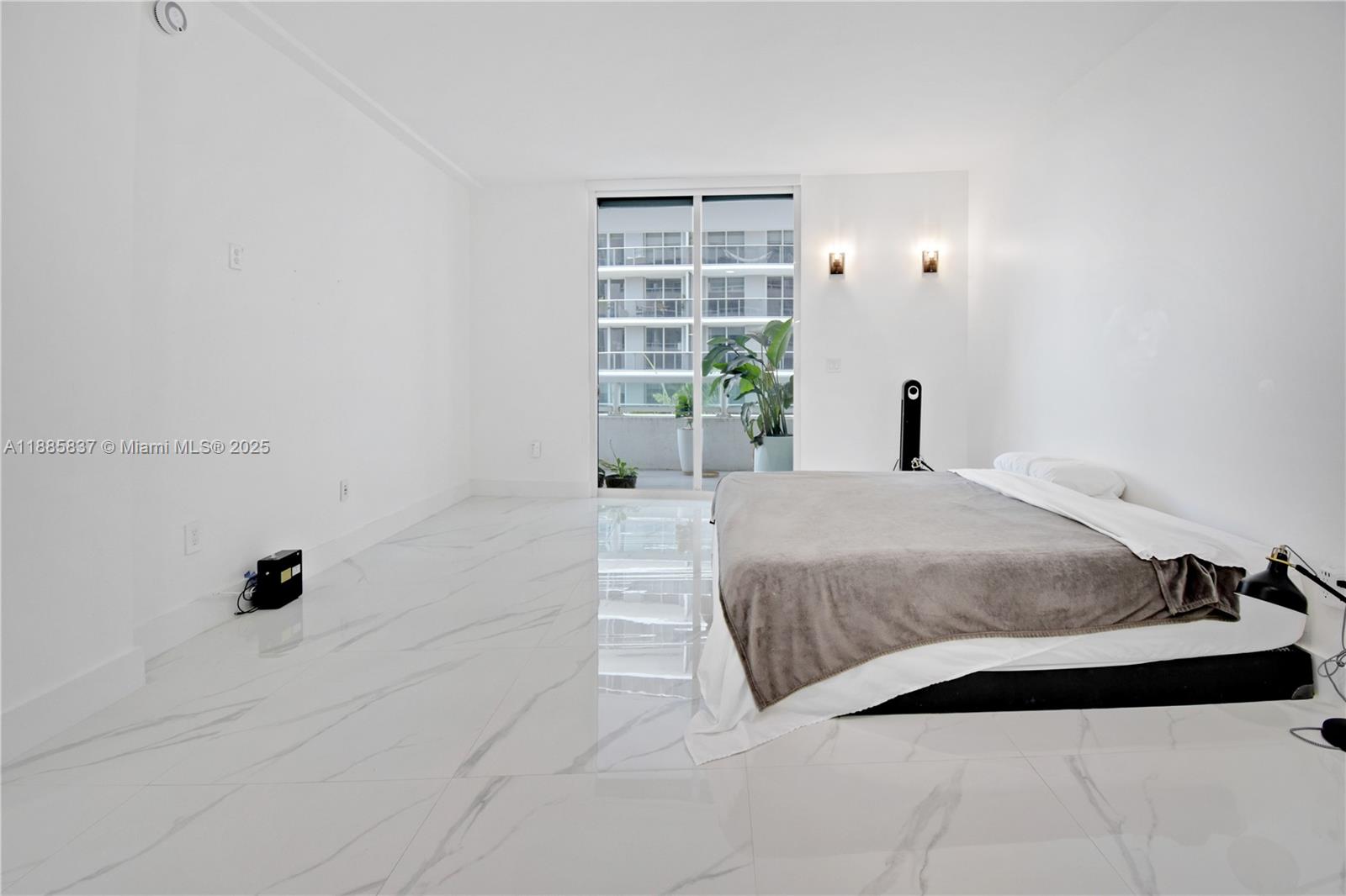 1800 CLUB CONDO - Residential