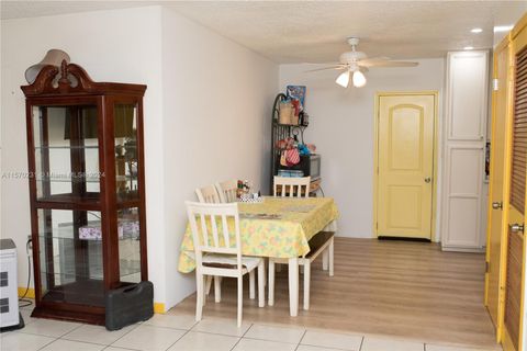 Single Family Residence in Homestead FL 14875 304th Ter Ter 2.jpg
