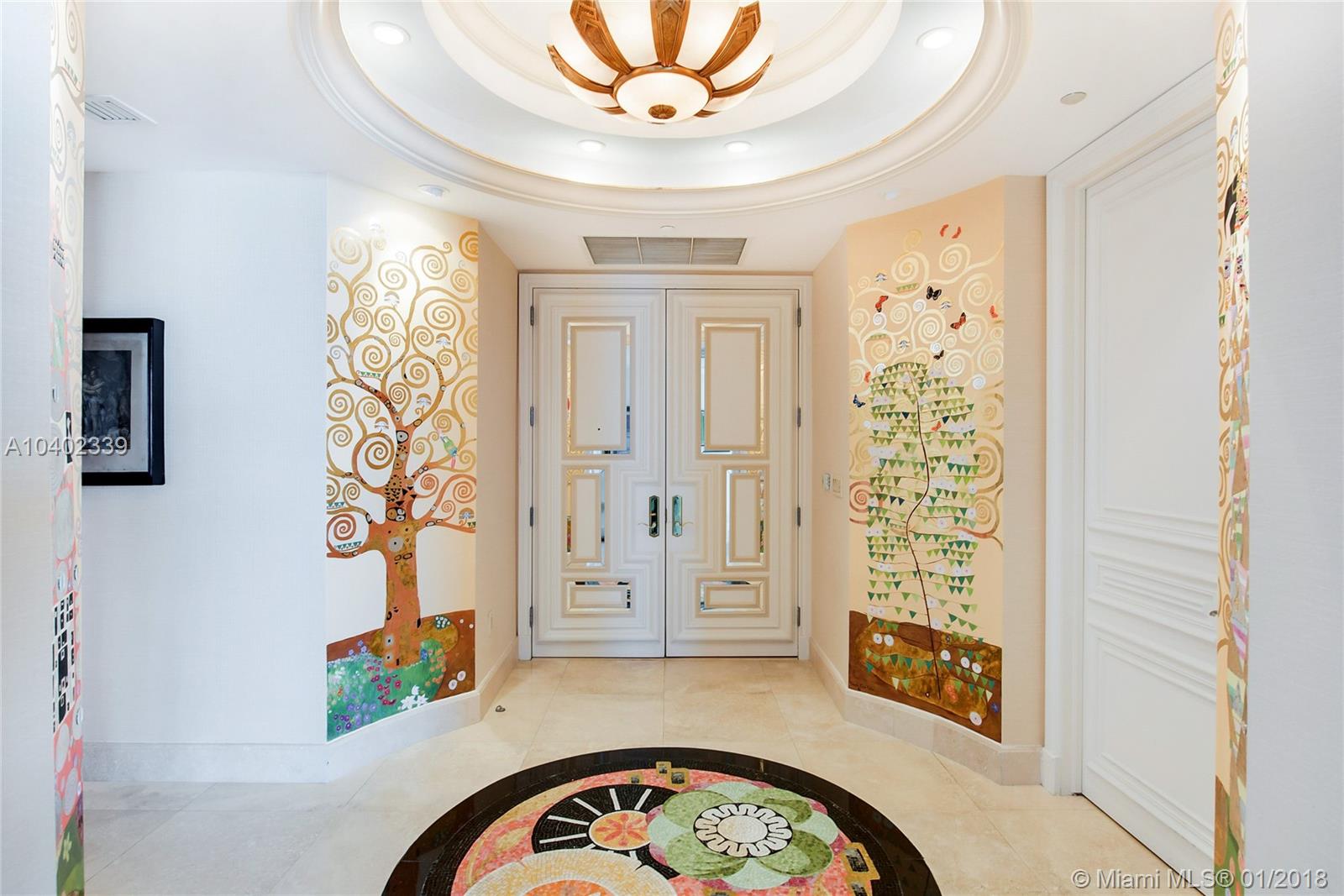 CONTINUUM ON SOUTH BEACH - Residential