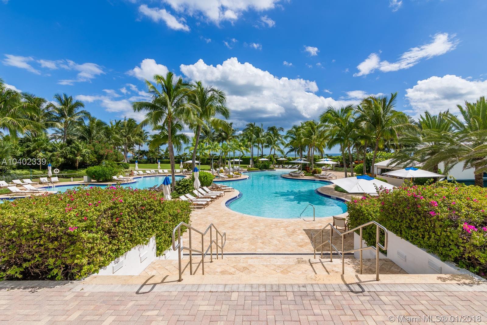 CONTINUUM ON SOUTH BEACH - Residential