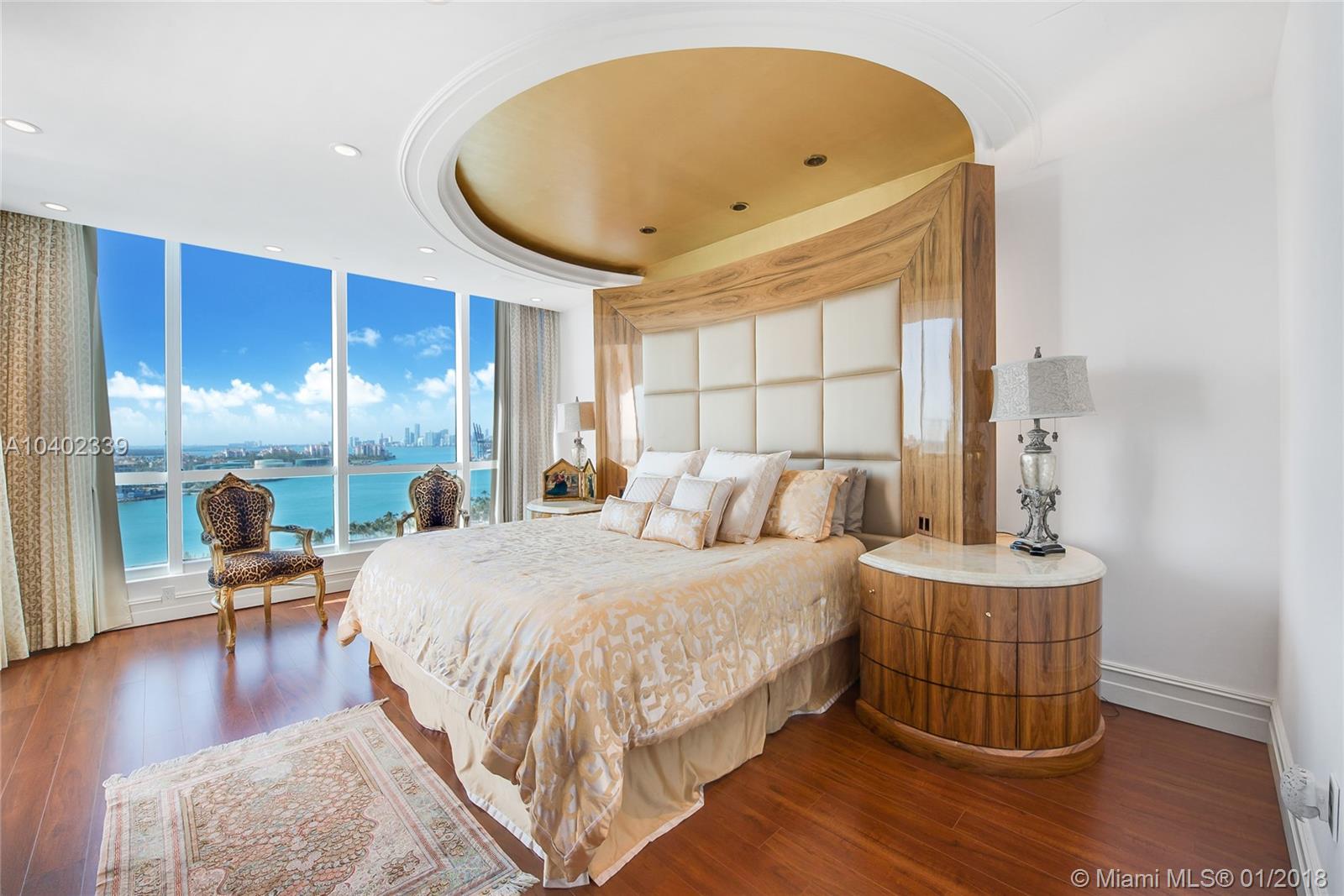 CONTINUUM ON SOUTH BEACH - Residential