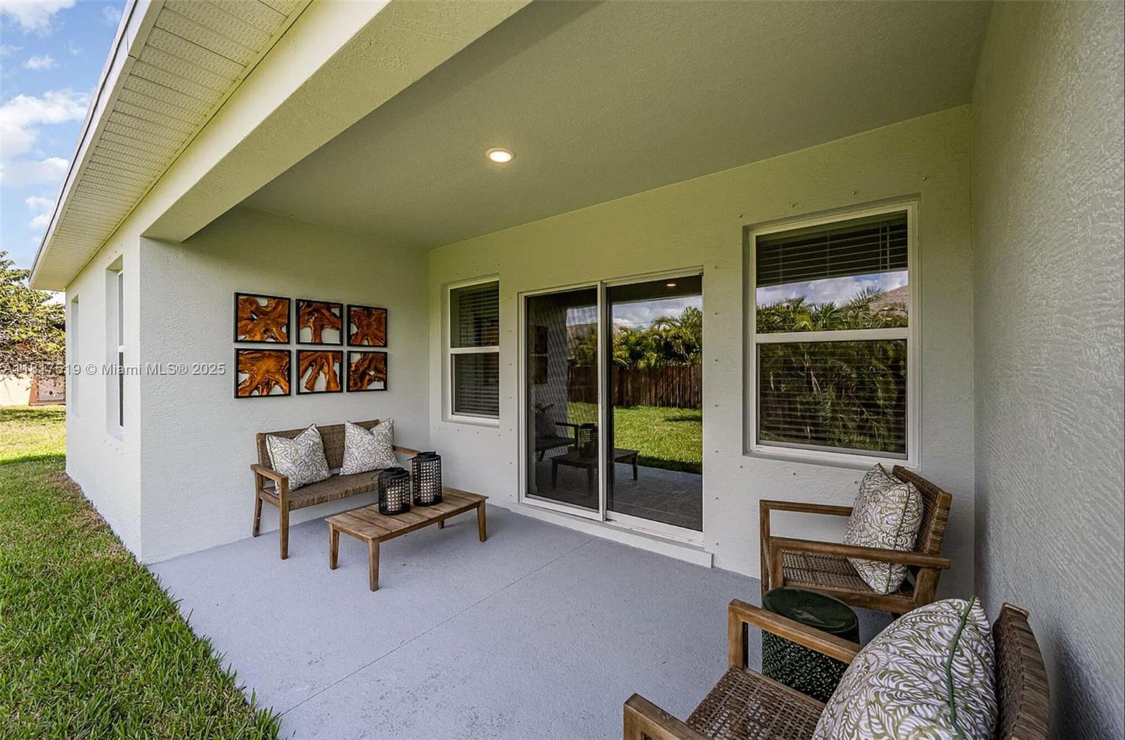 PORT ST LUCIE SECTION 19 - Residential Lease