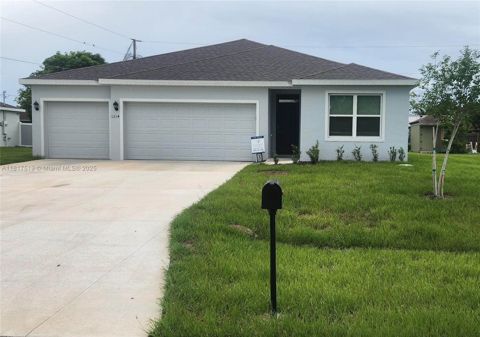 PORT ST LUCIE SECTION 19 - Residential Lease
