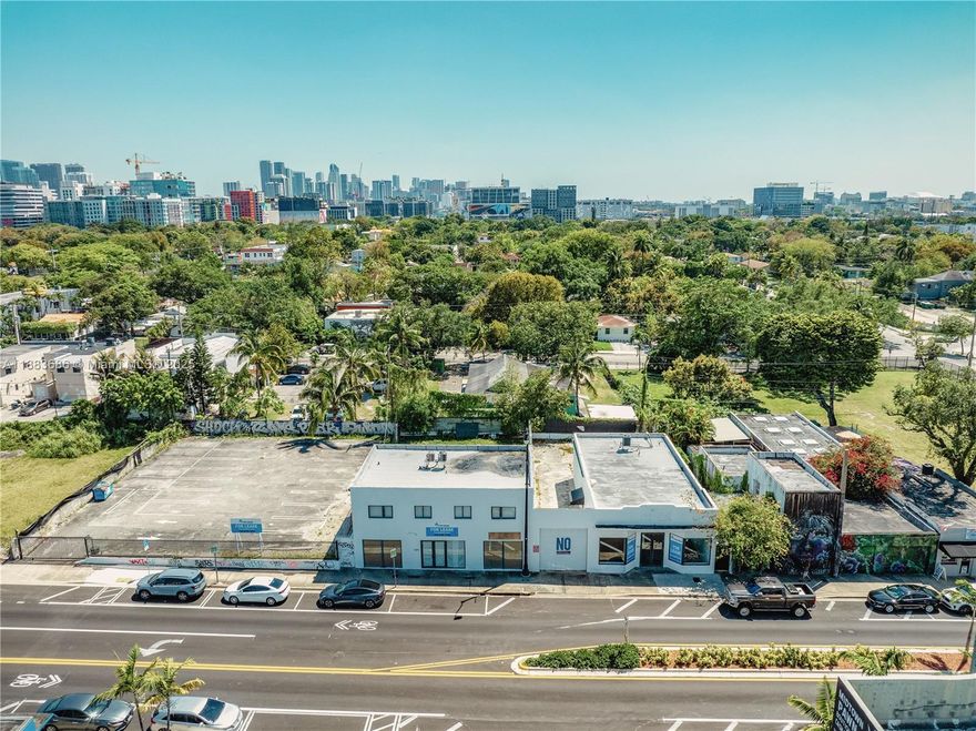 BZG International is excited to present the opportunity to rent commercial space at 254 NW 36th Street. This prime location is situated at the convergence of Wynwood, Midtown, and the Design District, offering unparalleled accessibility and visibility. This property provides an ideal canvas for businesses seeking to establish themselves in dynamic urban environments. Its proximity to the I-195 and I-95 ensures convenient access to major transportation routes. This prime location offers businesses the flexibility to adapt and innovate according to their needs, maximizing potential in a vibrant urban setting.