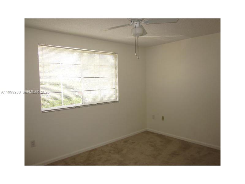 WEITZER HAMMOCKS HOMES SE - Residential Lease