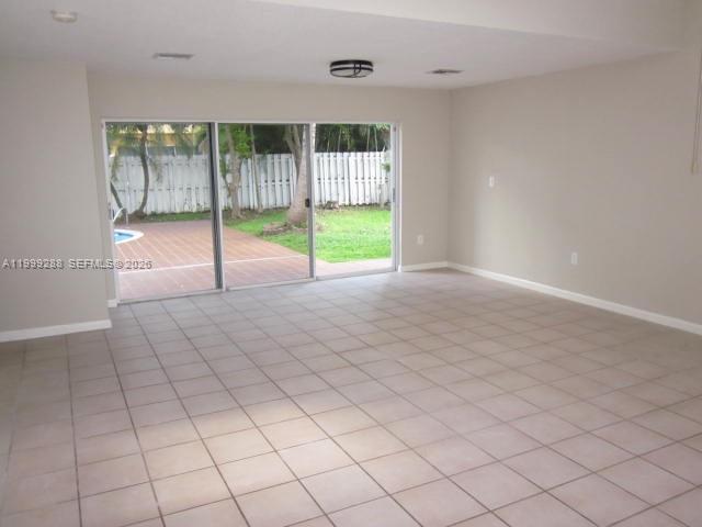 WEITZER HAMMOCKS HOMES SE - Residential Lease