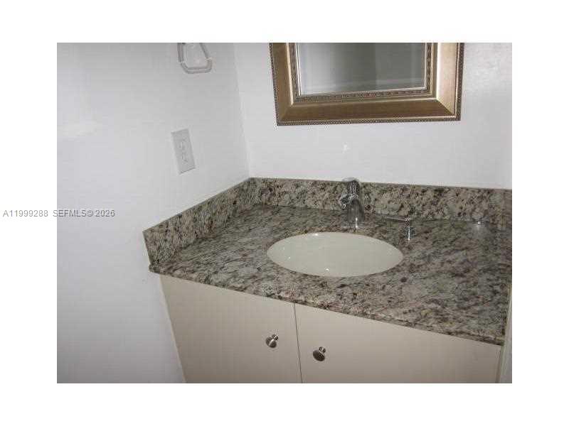 WEITZER HAMMOCKS HOMES SE - Residential Lease