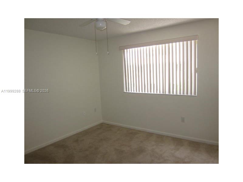 WEITZER HAMMOCKS HOMES SE - Residential Lease