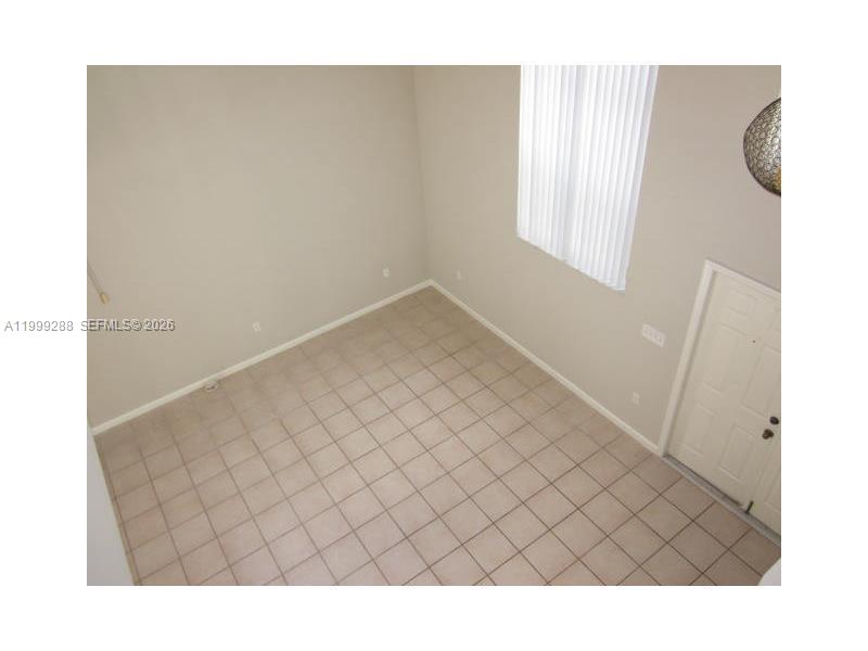 WEITZER HAMMOCKS HOMES SE - Residential Lease