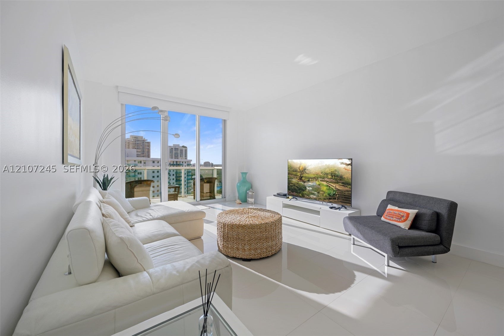 19370 Collins Ave PH-14