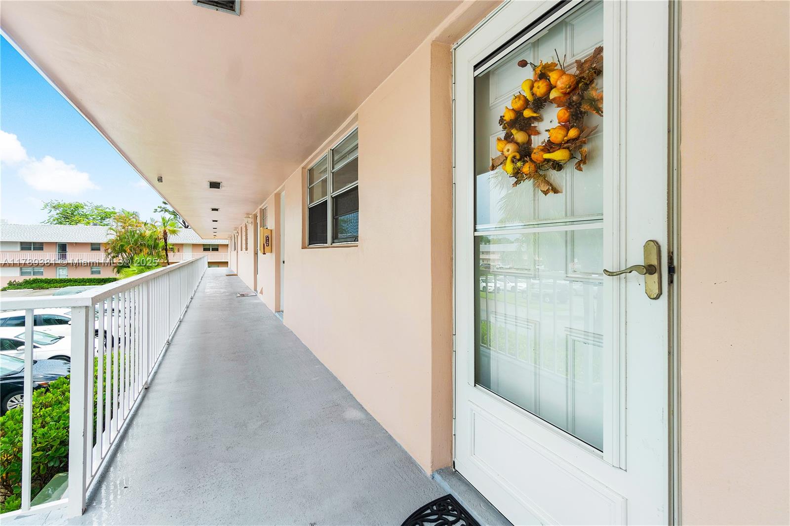 Photo 1 of 18081 Se Country Club Dr 19, Jupiter, Florida, $1,900, Web #: 11789381